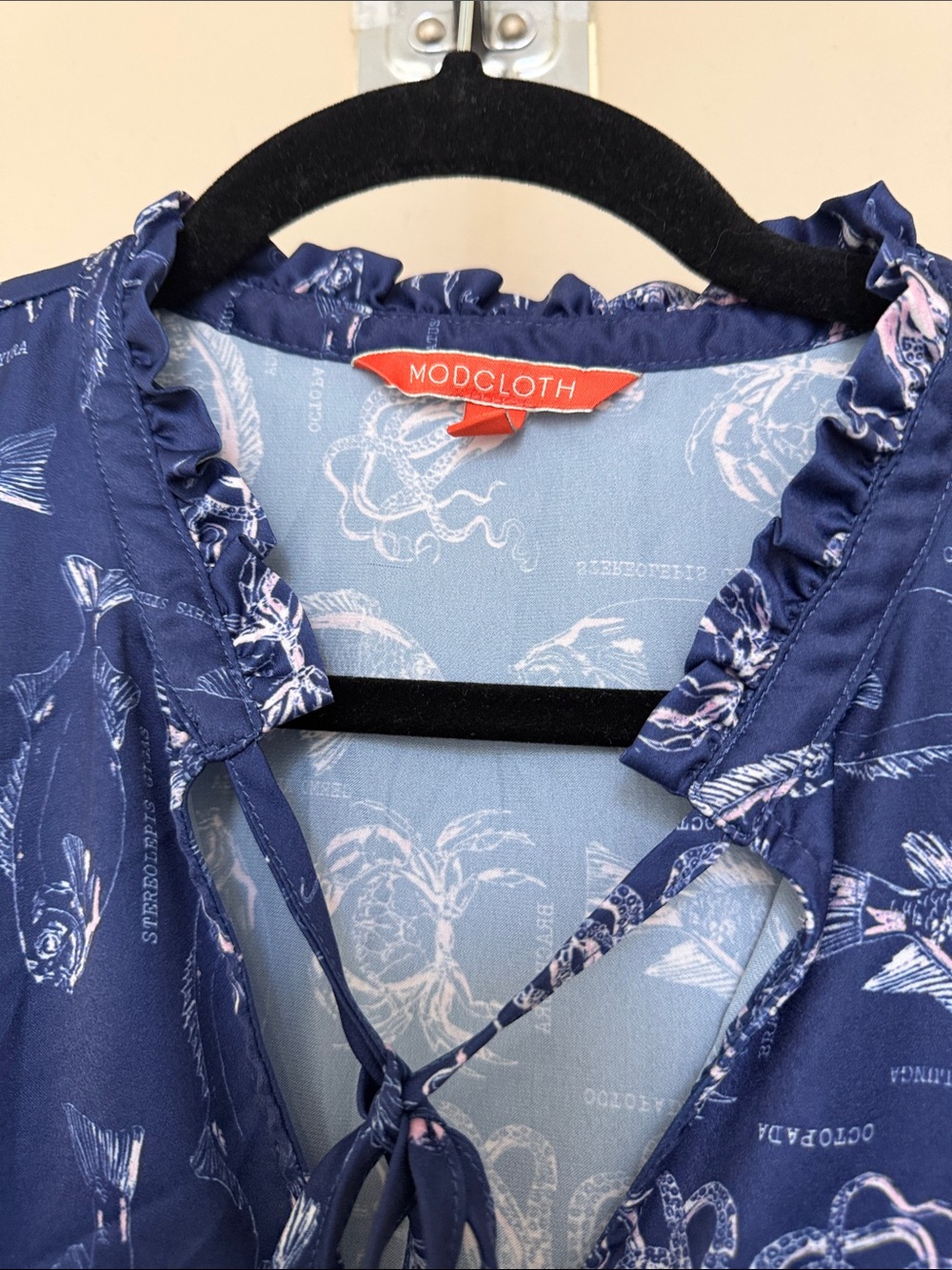 1X Modcloth Sea Creatures Ruffle Neck Blouse - Picture 6 of 7